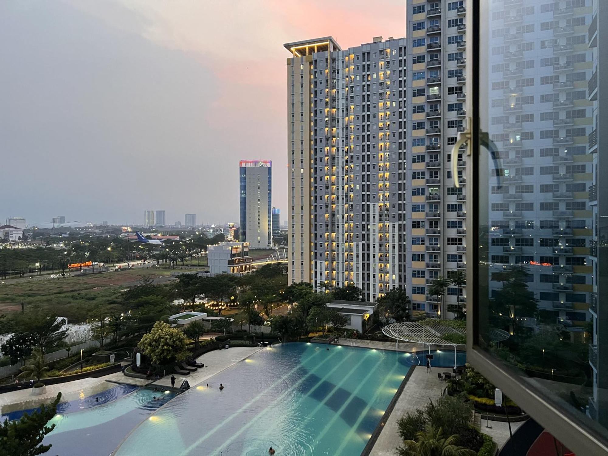 Apartemen The Springlake Summarecon By Bonzela *